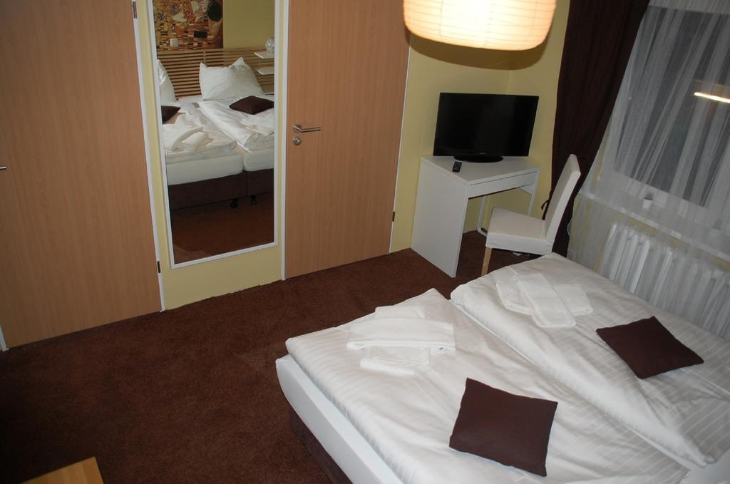 Casilino Hotel A 24 Wittenburg Exteriör bild